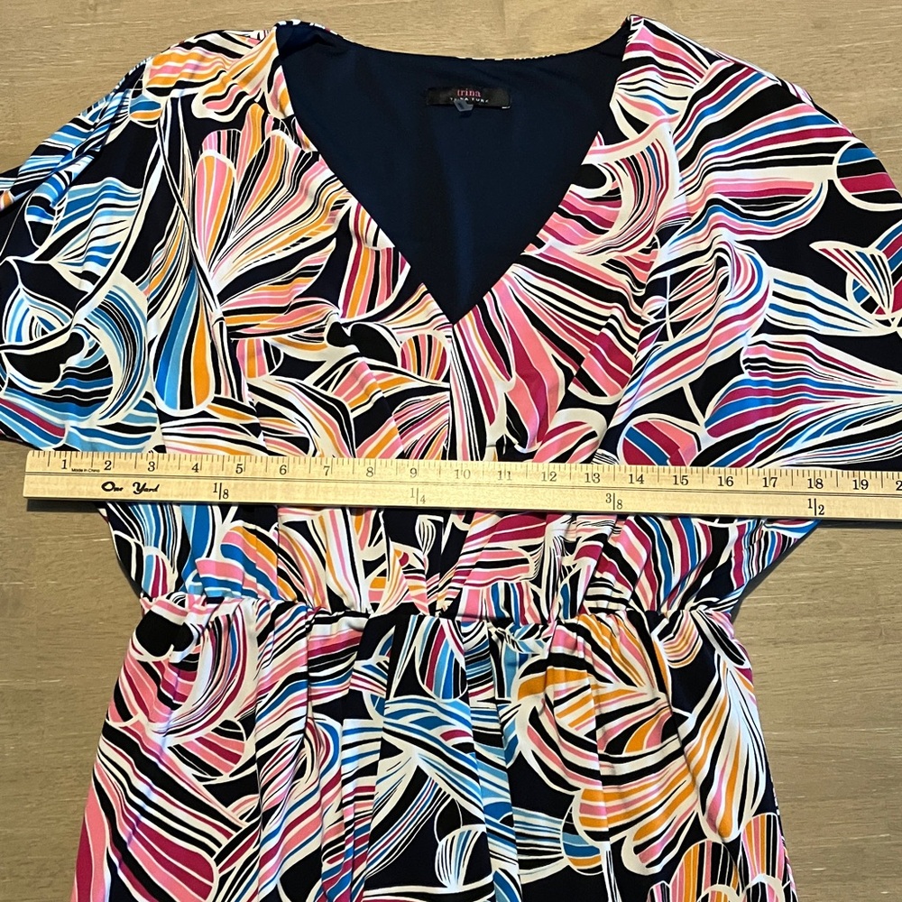 Trina Turk V-Neck Tropical Print Dress Size Medium - Picture 6 of 9